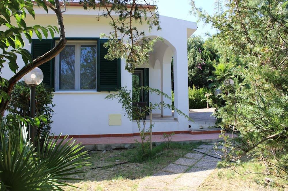 Foto 5 von 27: House surrounded by greenery just a few minutes drive from the most beautiful beaches of Alghero