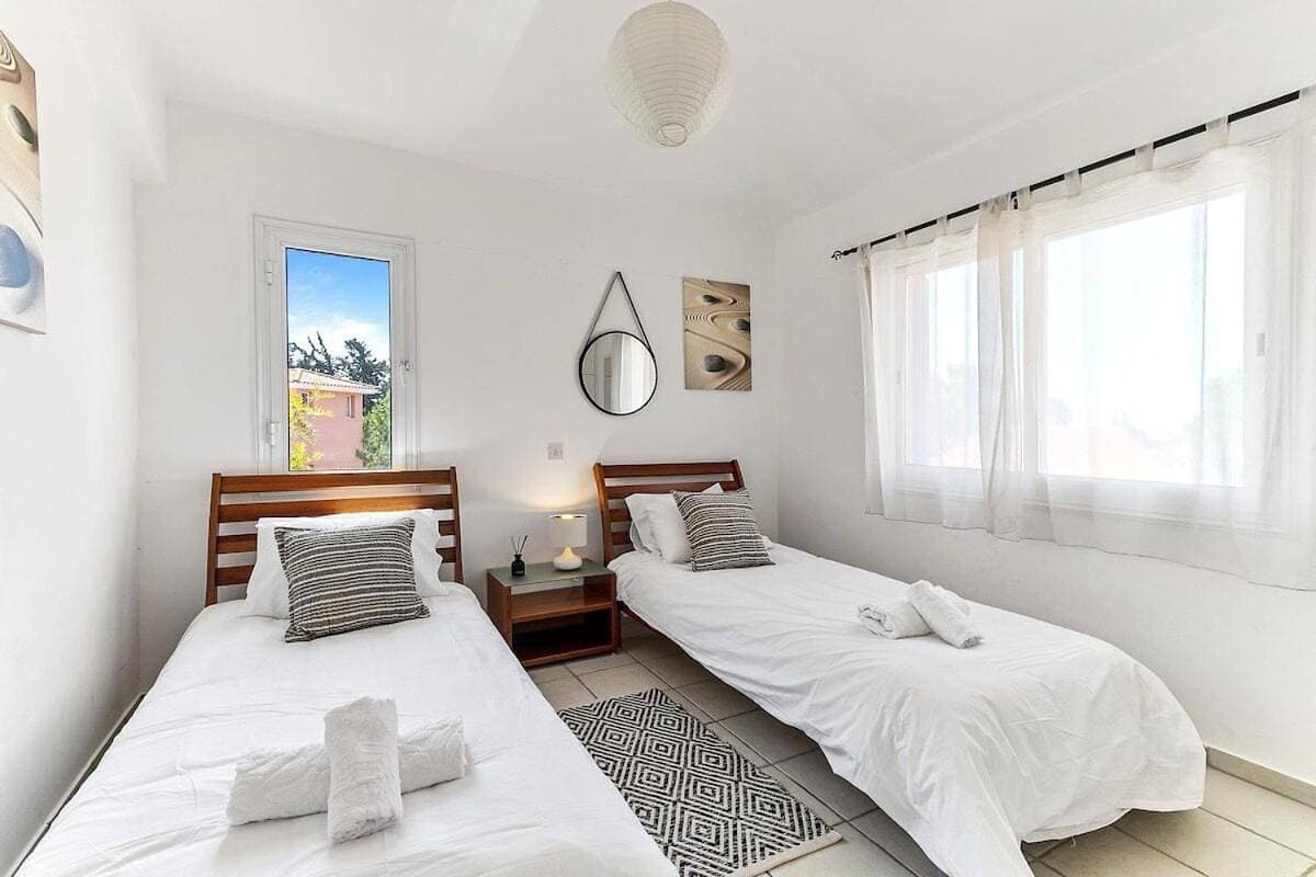 Foto 4 von 5: Two-Bedroom Apartment with Pool View