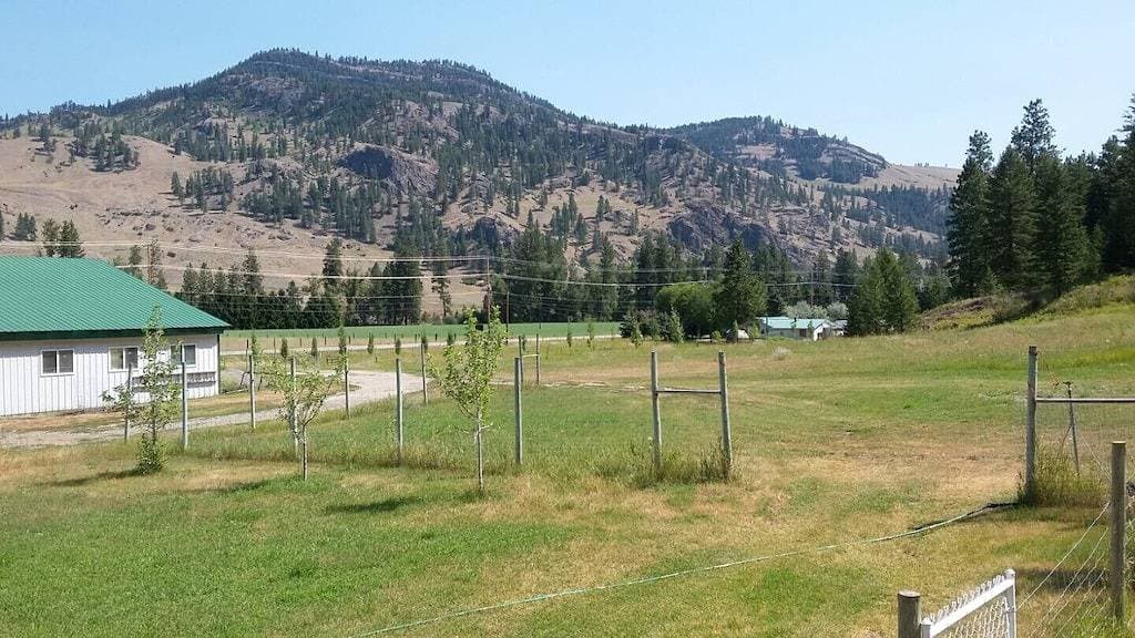 Foto 3 von 12: Gemütliche Hütte im Kettle Valley