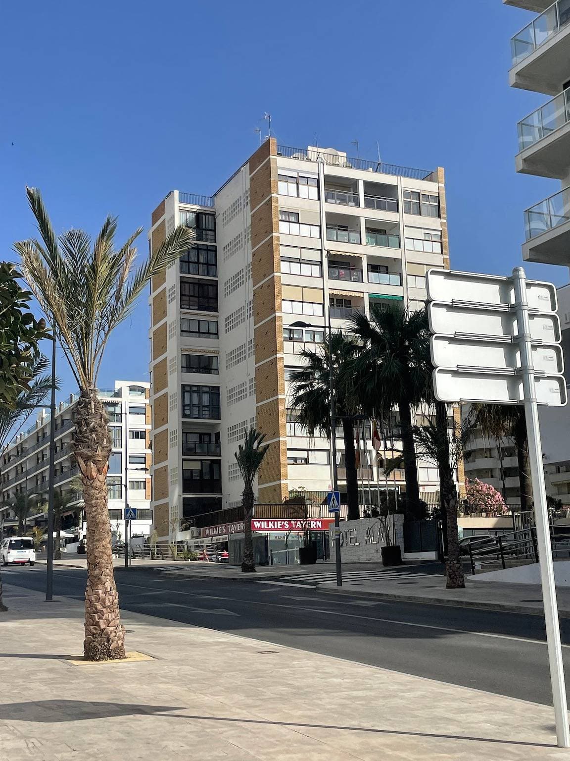 Foto 11 von 12: Ferienwohnung 'Marina View Benalmadena' mit Meerblick, Gemeinschaftspool & Klimaanlage