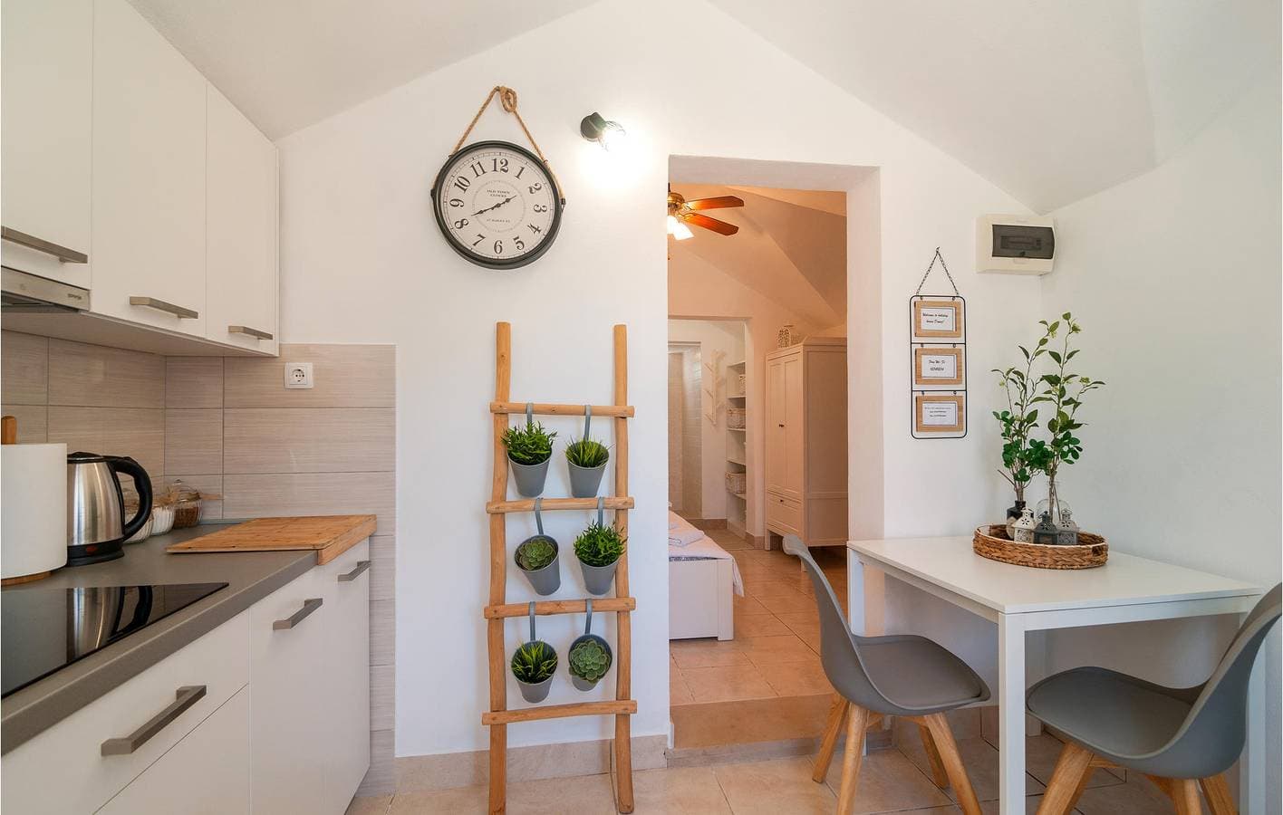 Foto 6 von 29: Gemütliche Ferienwohnung mit Pool in Strandnähe und guter Infrastruktur – WLAN, Klimaanlage, Parkplatz