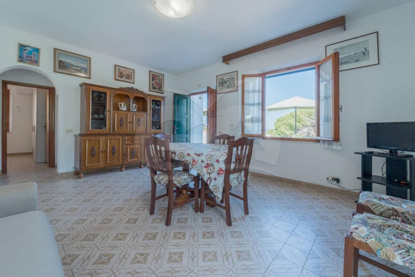 Foto 13 von 28: Villa für 7 Personen mit Terrasse