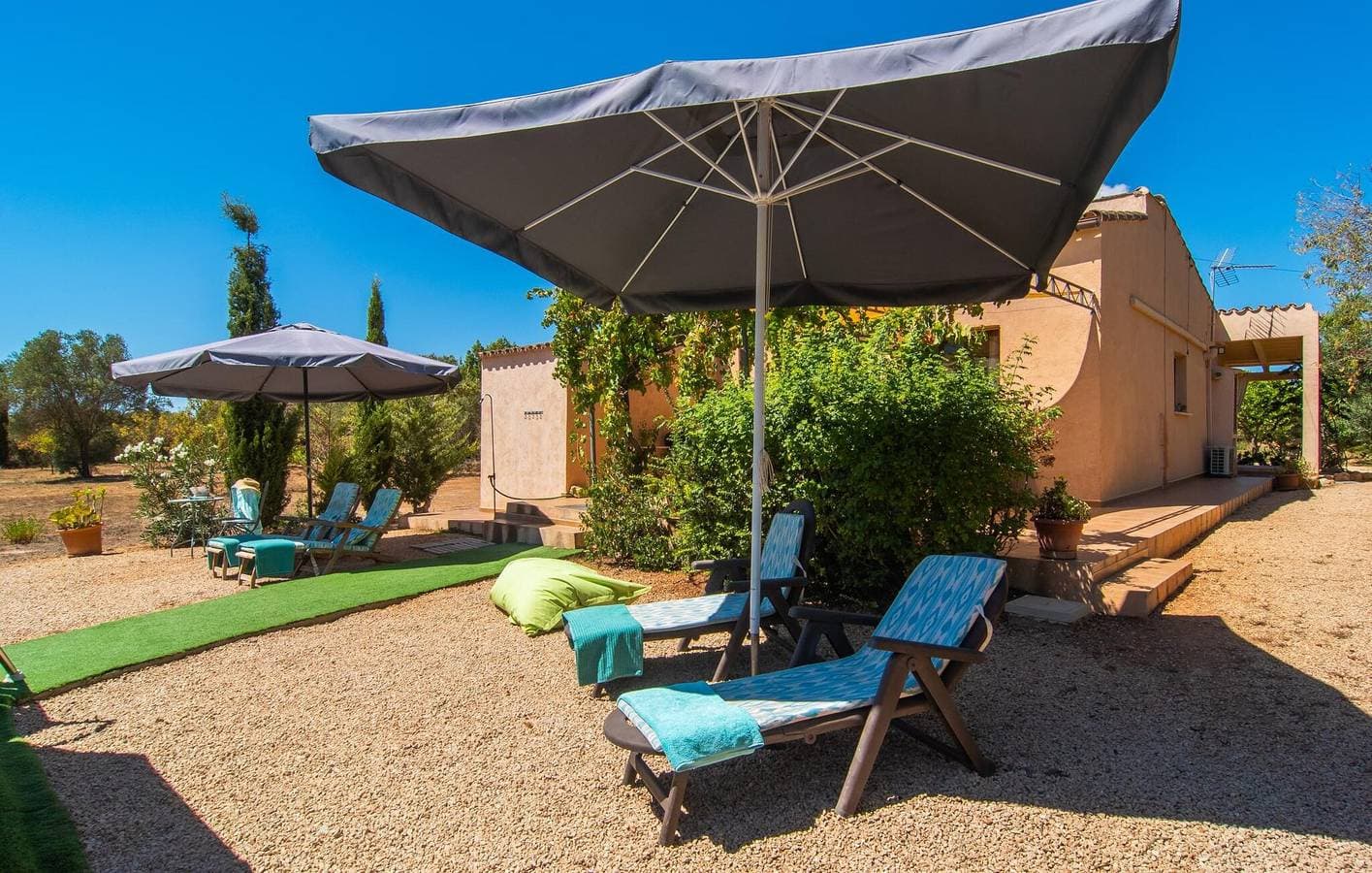 Foto 7 von 46: Sonnige Terrassen-Pool-Wohnung mit Küche & WiFi