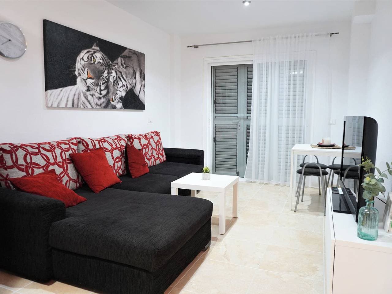 Foto 7 von 26: Modernes Apartment mit Poolblick - 4 Pers.