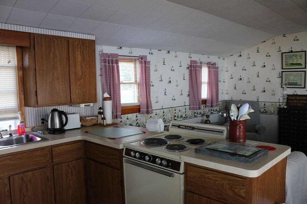 Foto 9 von 35: Cozy Lakefront Cottage 60 Minuten von Niagara Falls