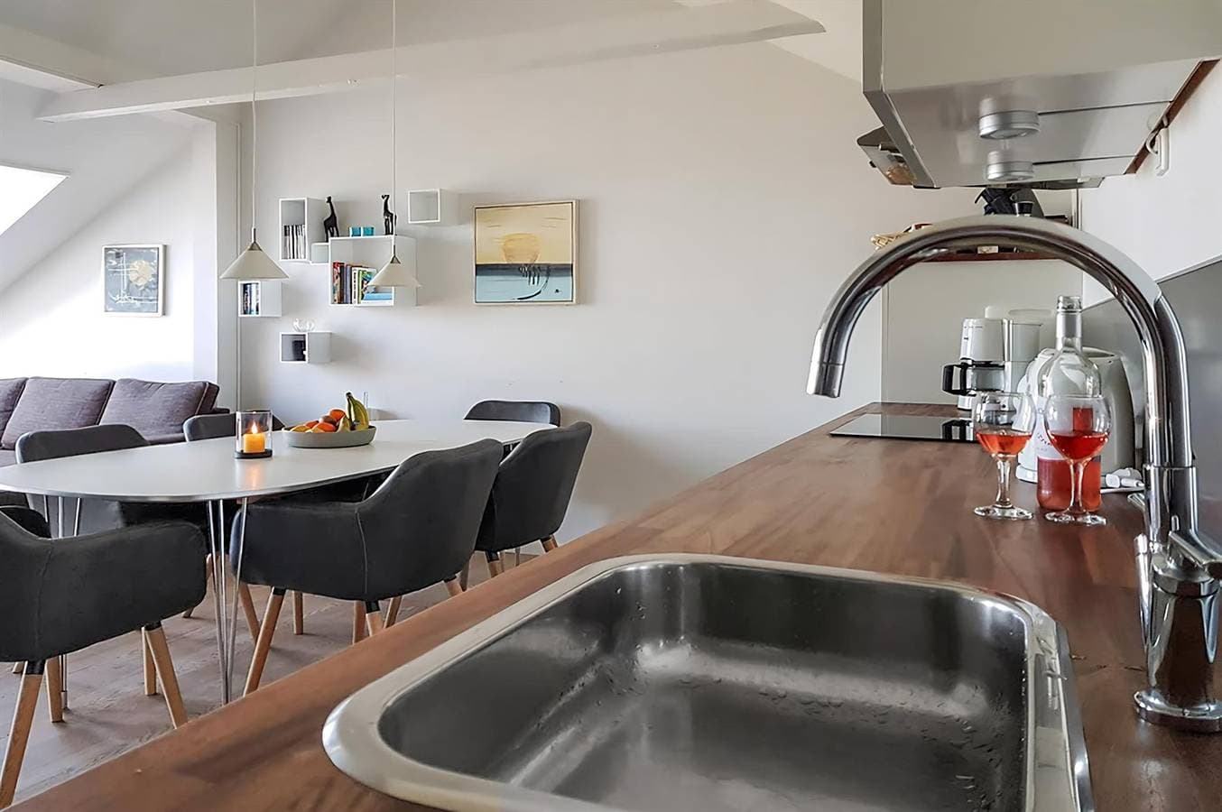 Foto 11 von 17: Awesome apartment in Allinge w/ WiFi, 2 Bedrooms and Outdoor swimming pool
