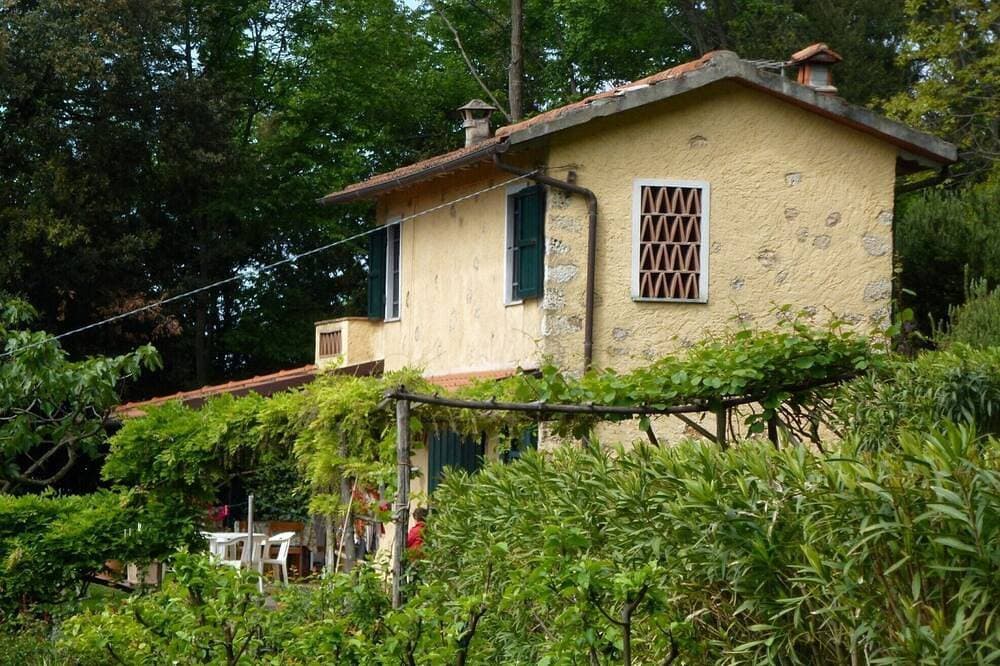 Foto 10 von 24: Rustico in panoramischer Lage, Terrasse mit Meerblick.