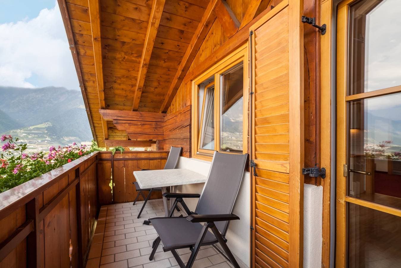 Foto 7 von 19: Ferienwohnung "Mutspitz Rainegg" mit Bergblick, WLAN, Garten & Balkon