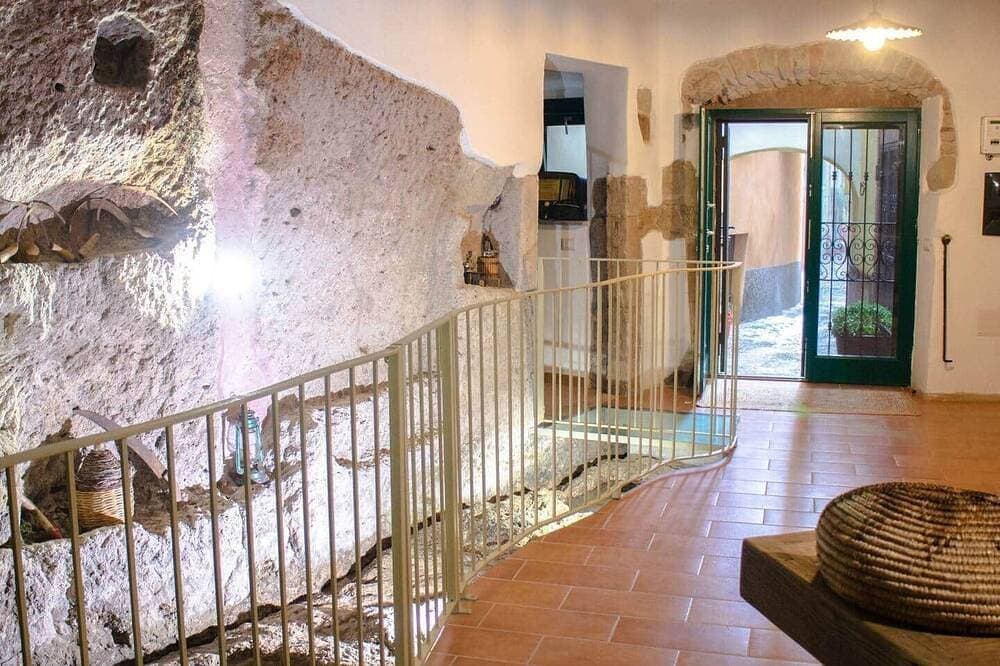 Foto 11 von 14: Sardinian Gallery Sa Pigulosa