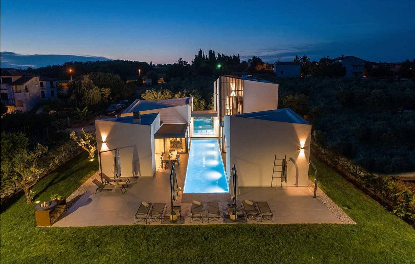 Foto 9 von 60: Gemütliche Ferienwohnung mit Pool, Terrasse und Parkplatz in der Nähe der Restaurants und Sehenswürdigkeiten von Labinci