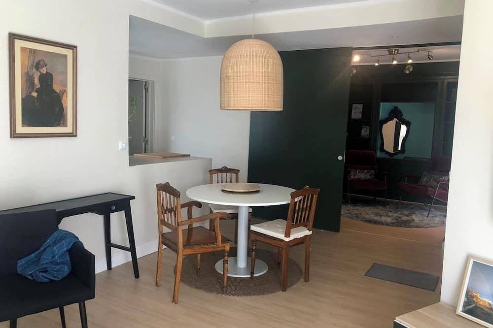Foto 11 von 19: Cozy Apartment Cascais, Estoril, 4 min to the Beach