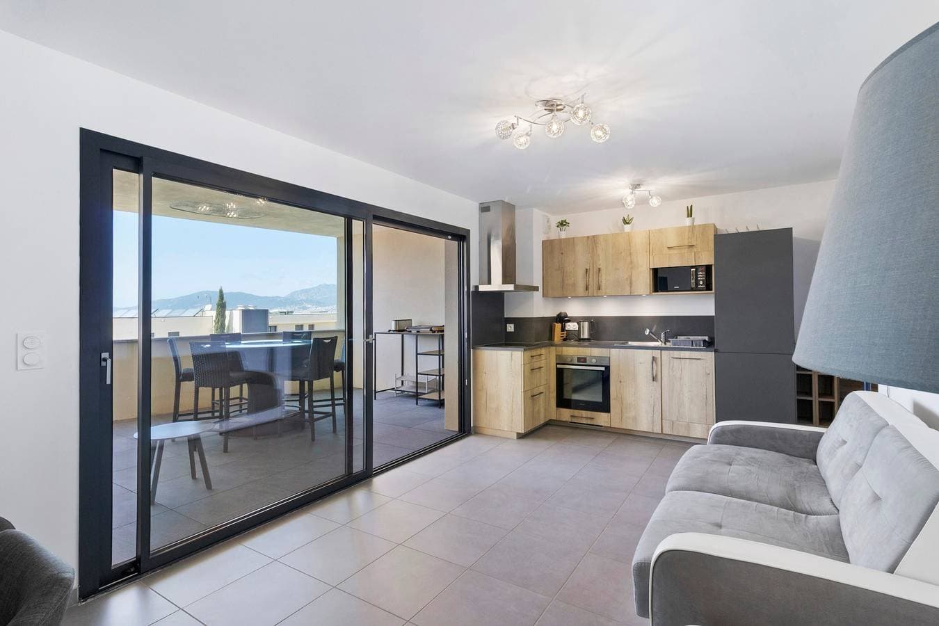 Foto 6 von 20: Apartment 'Chez Valérie' mit Meerblick, Balkon und Klimaanlage