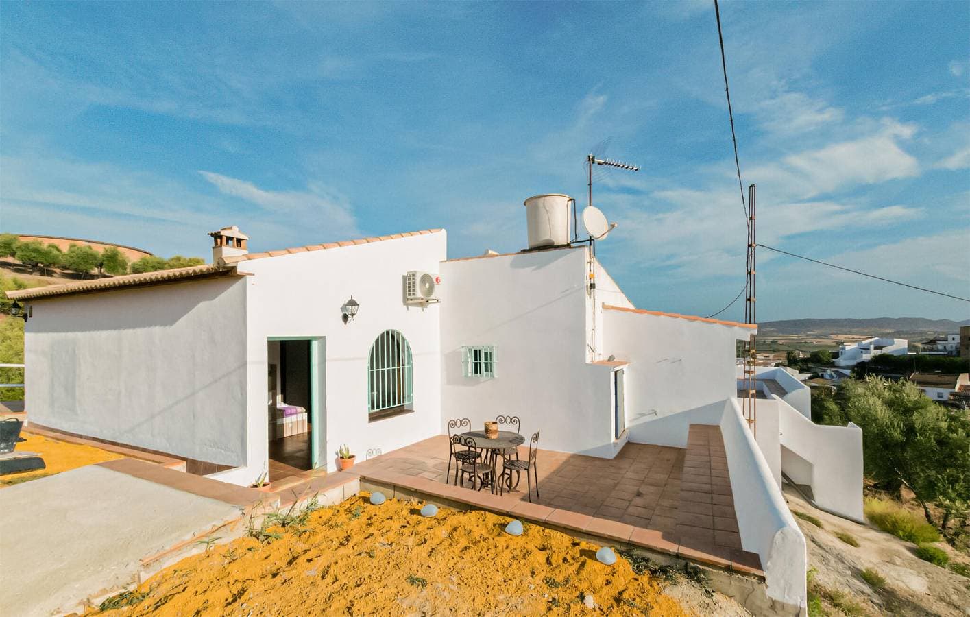 Gemütliche & schicke Wohnung mit Pool in La Puebla de los Infantes 1
