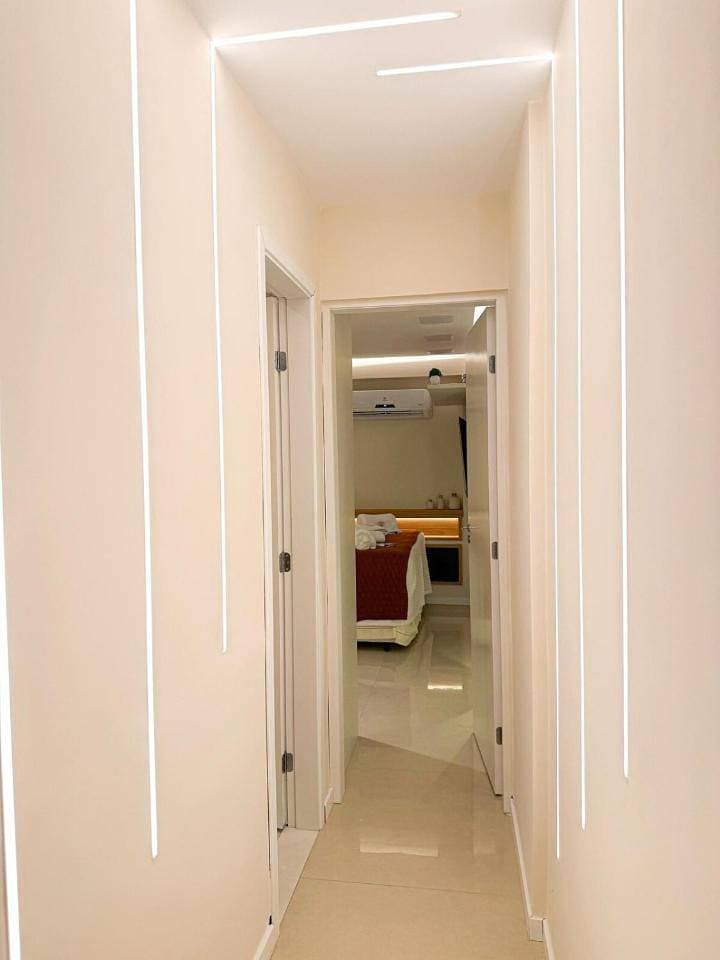 Foto 8 von 107: Two-Bedroom Apartment