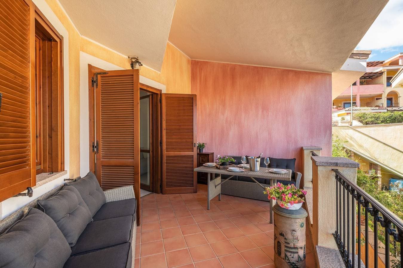 Foto 5 von 33: Ferienwohnung 'Isabel' mit Gemeinschaftspool, WLAN und Klimaanlage