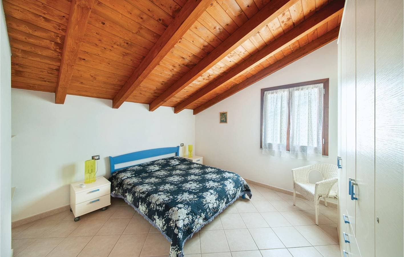 Foto 7 von 20: Gemütliche Unterkunft am Strand: Parkplatz, AC, Pool, Terrasse