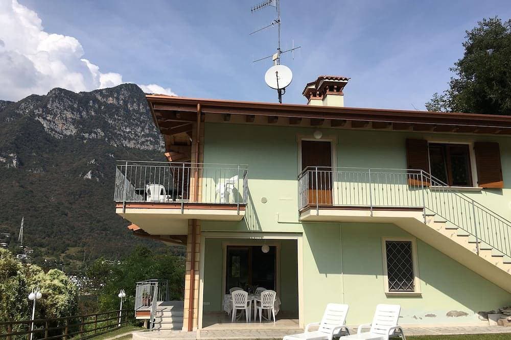 Foto 13 von 30: Große Wohnung mit tollem Blick in ruhiger Lage, 200m zum See, bis 5 Pers.