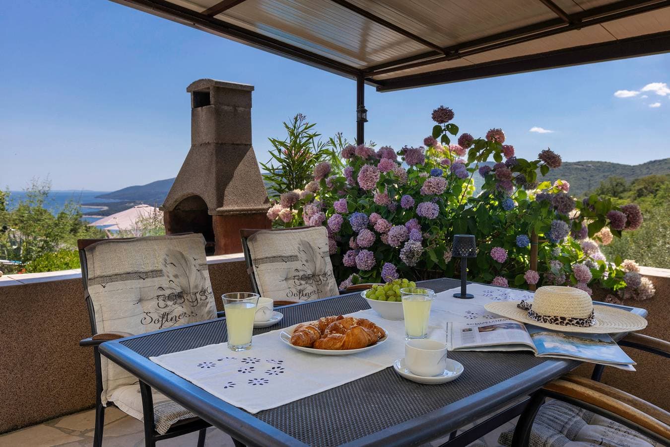 Foto 4 von 35: Ferienhaus für 6 Personen mit Terrasse