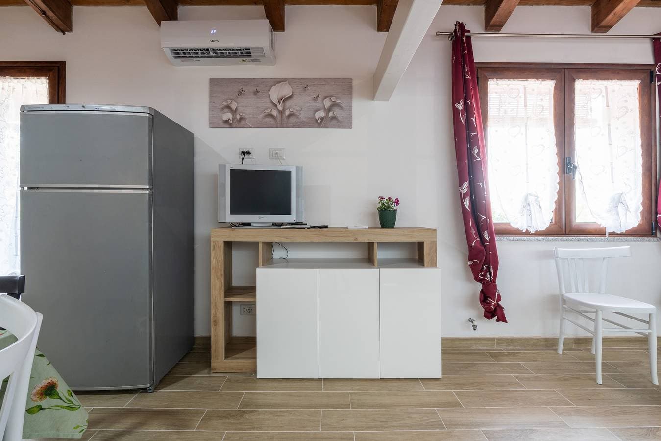 Foto 9 von 22: Einzimmerapartment "Confortevole Loft Sud Sardegna" mit Balkon und WLAN