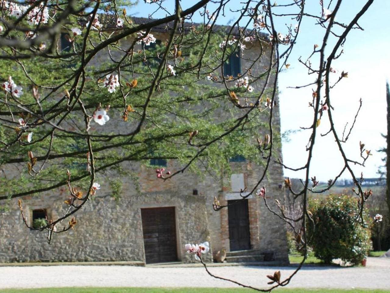 Foto 6 von 32: Rustikale Eleganz mit Blick auf die umbrische Landschaft