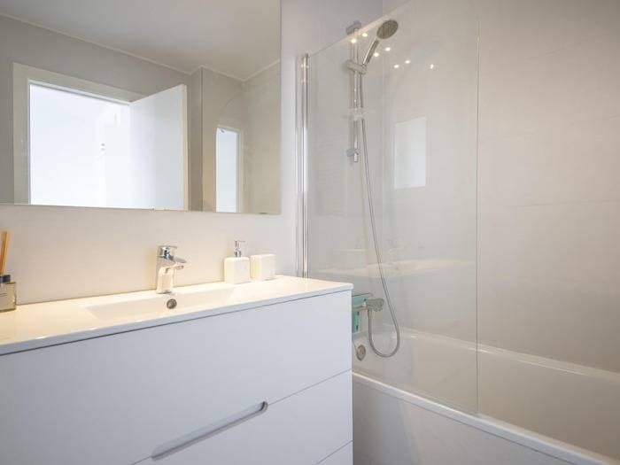 Foto 6 von 39: Ferienwohnung für 6 Personen mit Balkon