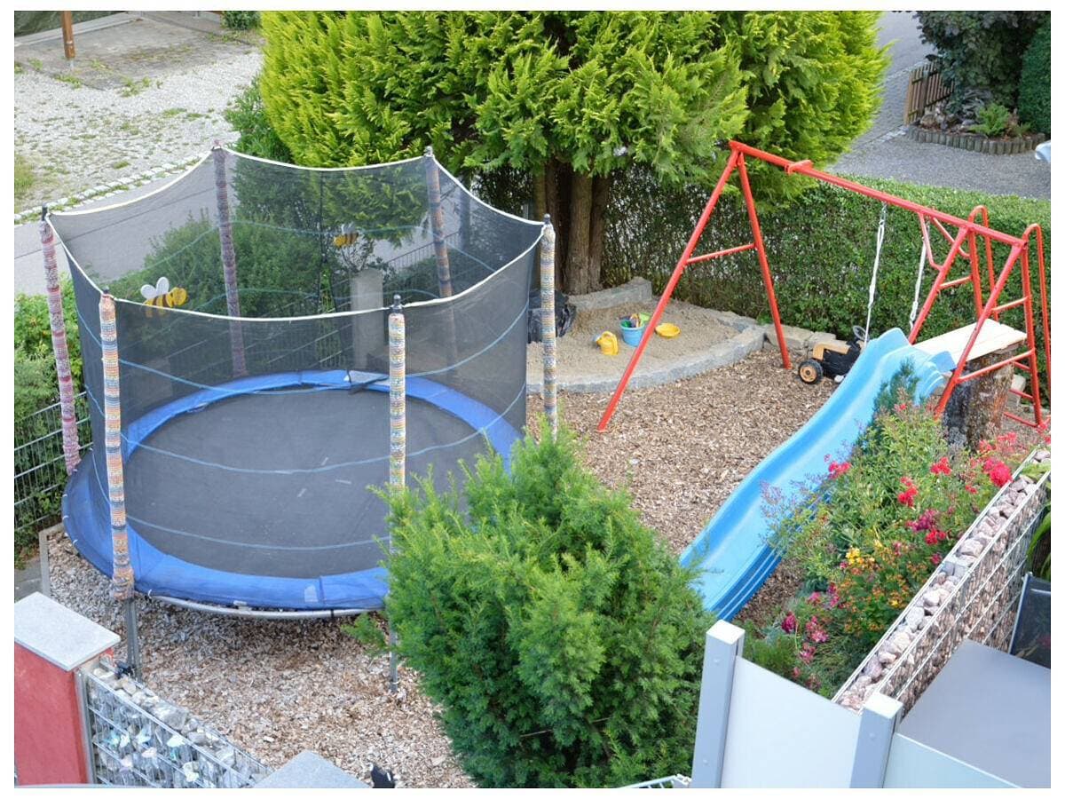 Foto 11 von 16: Gemütliche Ferienwohnung "Waldraff" Terrasse, WLAN & Spielplatz bei einer Buchung von 14. Nächte 20%
