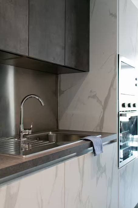 Foto 7 von 17: Ferienwohnung für 7 Personen mit Meerblick