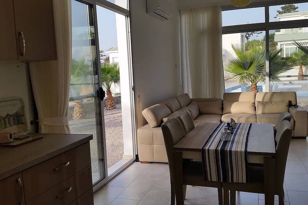 Foto 7 von 24: Dorf Lage mit herrlichem Meer / Pool Aussicht, 3 Gehminuten von den Restaurants