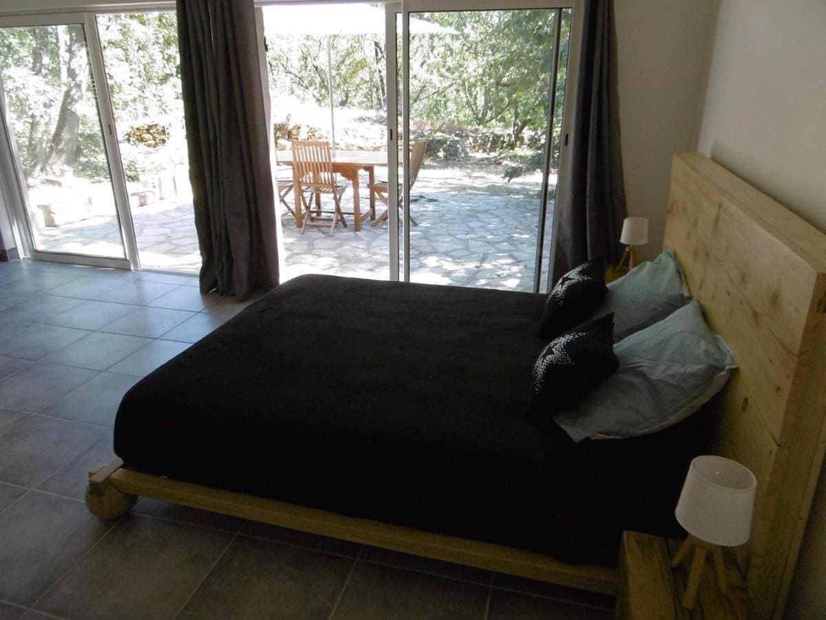 Foto 5 von 5: Double Room with Private Bathroom