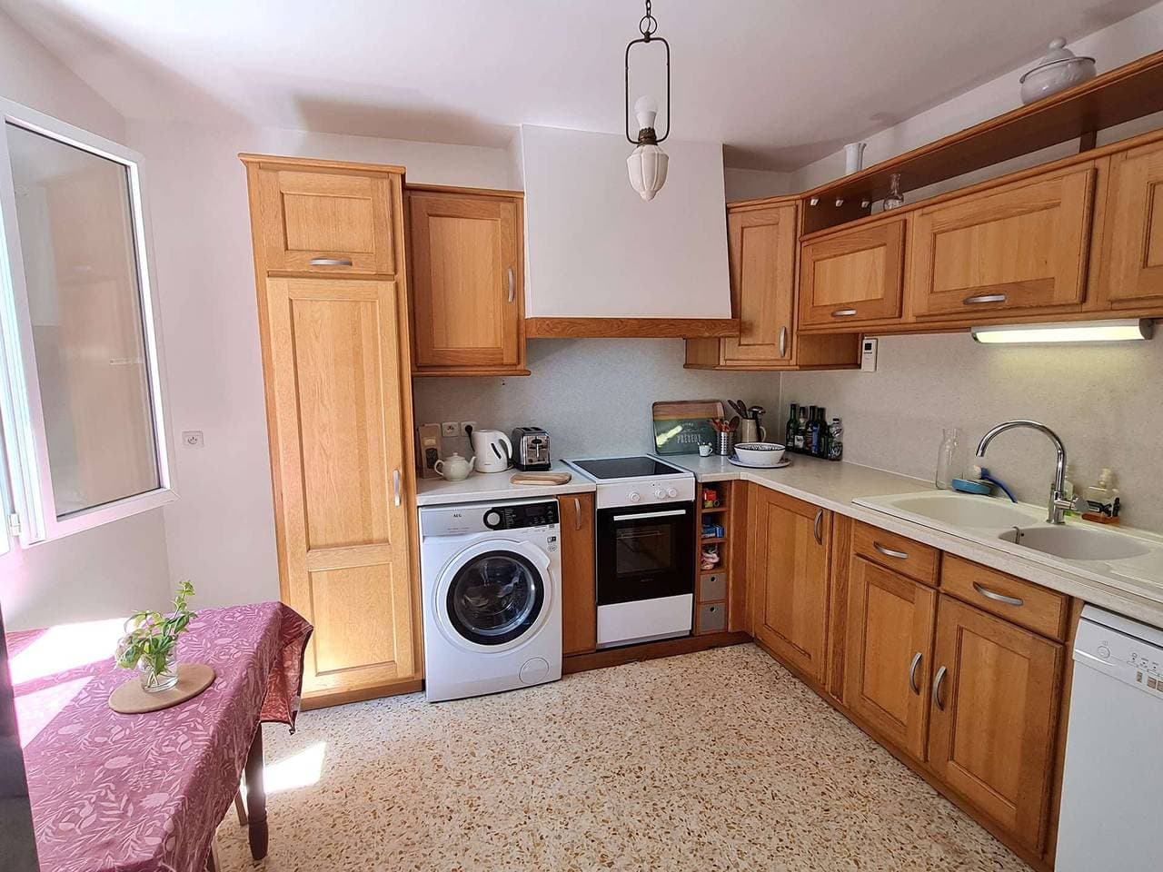 Foto 4 von 15: Villa mit 3 Schlafzimmern im Zentrum des Dorfes Saint Mandrier