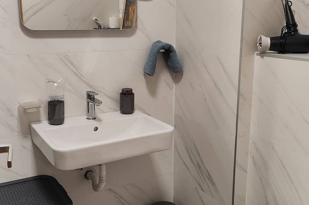 Foto 5 von 11: Cozy apartment in tranquil Podgorica with WiFi, AC