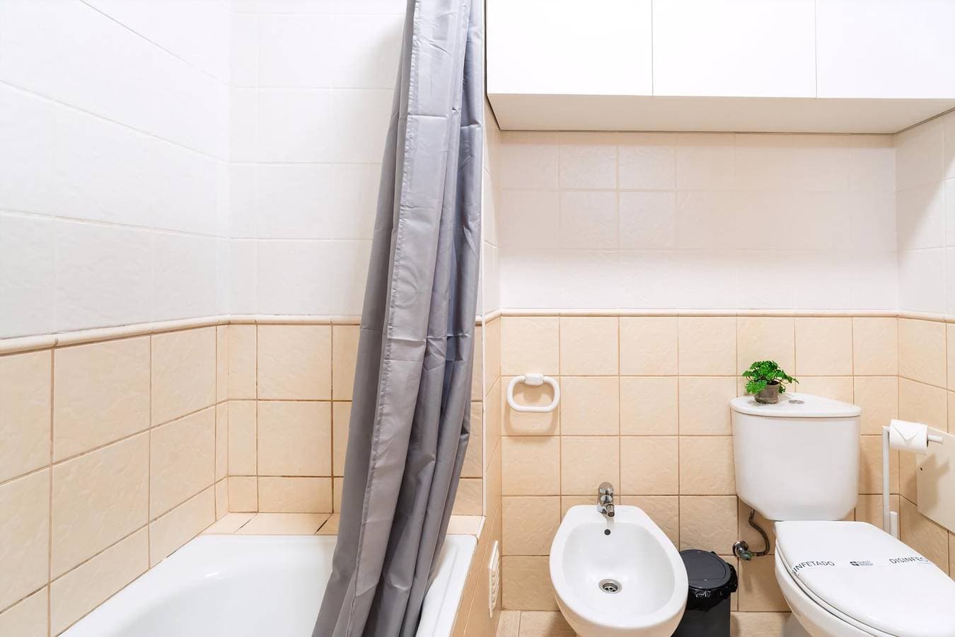 Foto 8 von 30: Ferienwohnung für 4 Personen mit Balkon