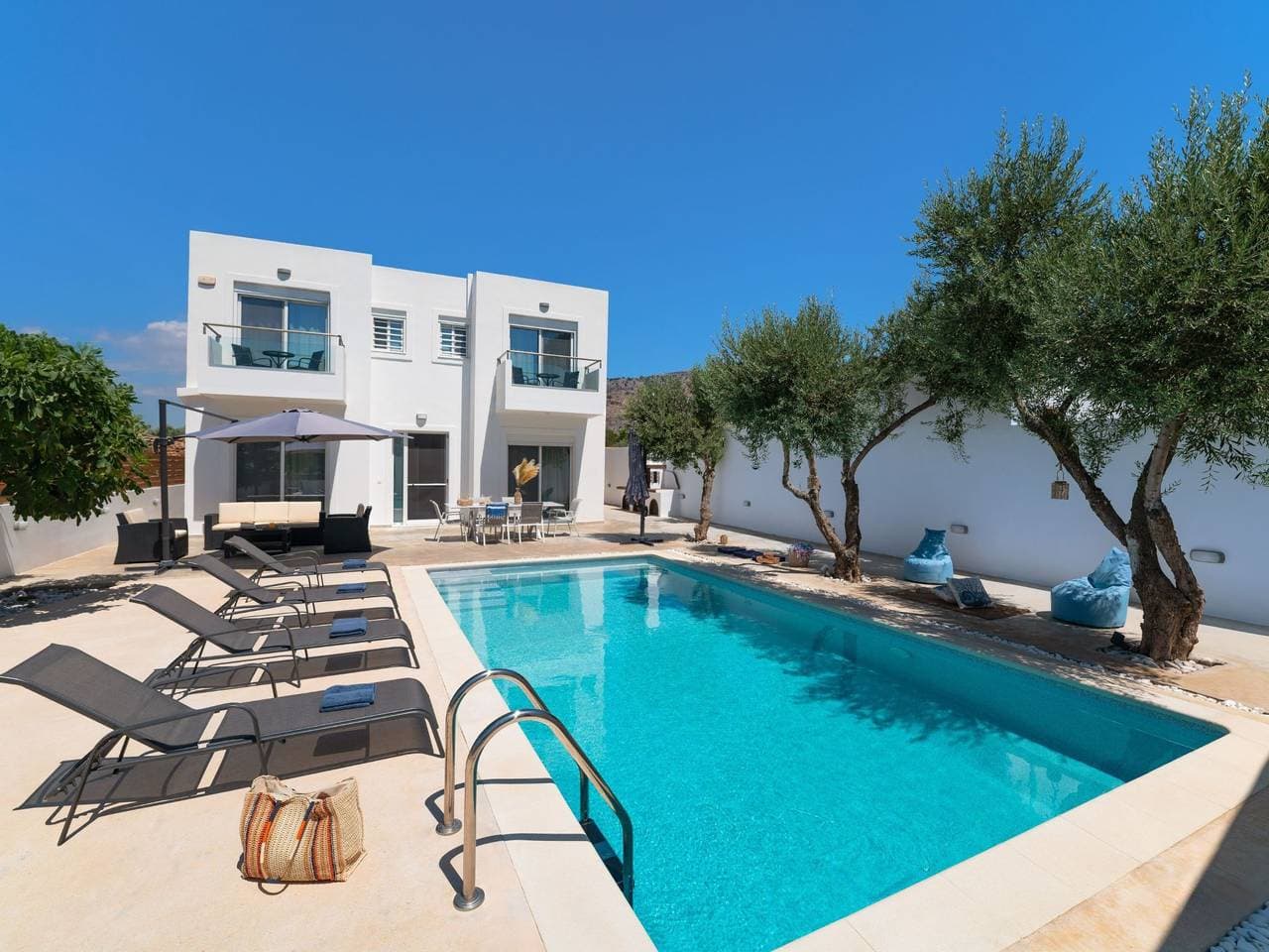 Juwelen-Villa 1