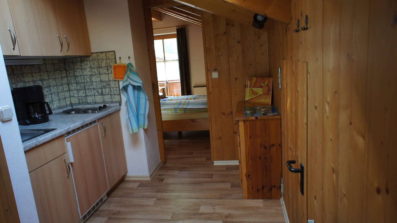 Foto 4 von 13: Ferienwohnung 'Kramerblick' mit Bergblick und Balkon