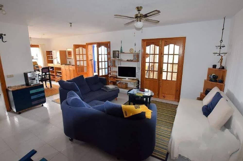 Foto 7 von 24: Klimatisierte Villa mit Meerblick, WLAN und privatem Pool