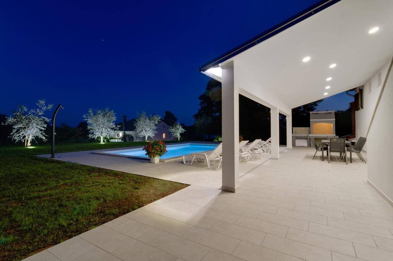 Foto 7 von 28: Villa with Private Pool