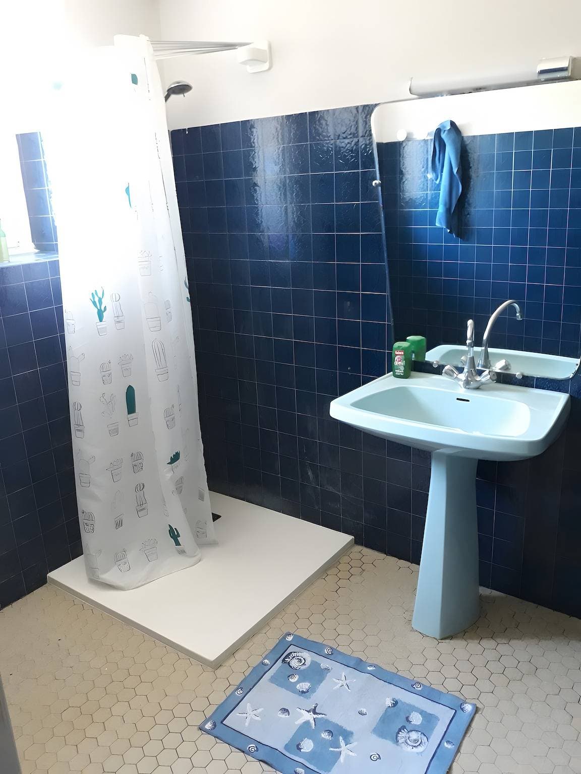 Foto 11 von 24: Gästezimmer „La Ferme Du Marronnier“ mit privater Terrasse, Gemeinschaftsgarten und WLAN