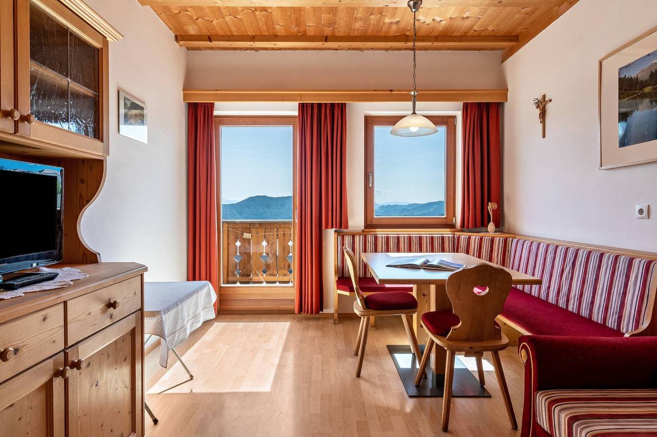 Haus Alpenblick Apt Edelweiß 1
