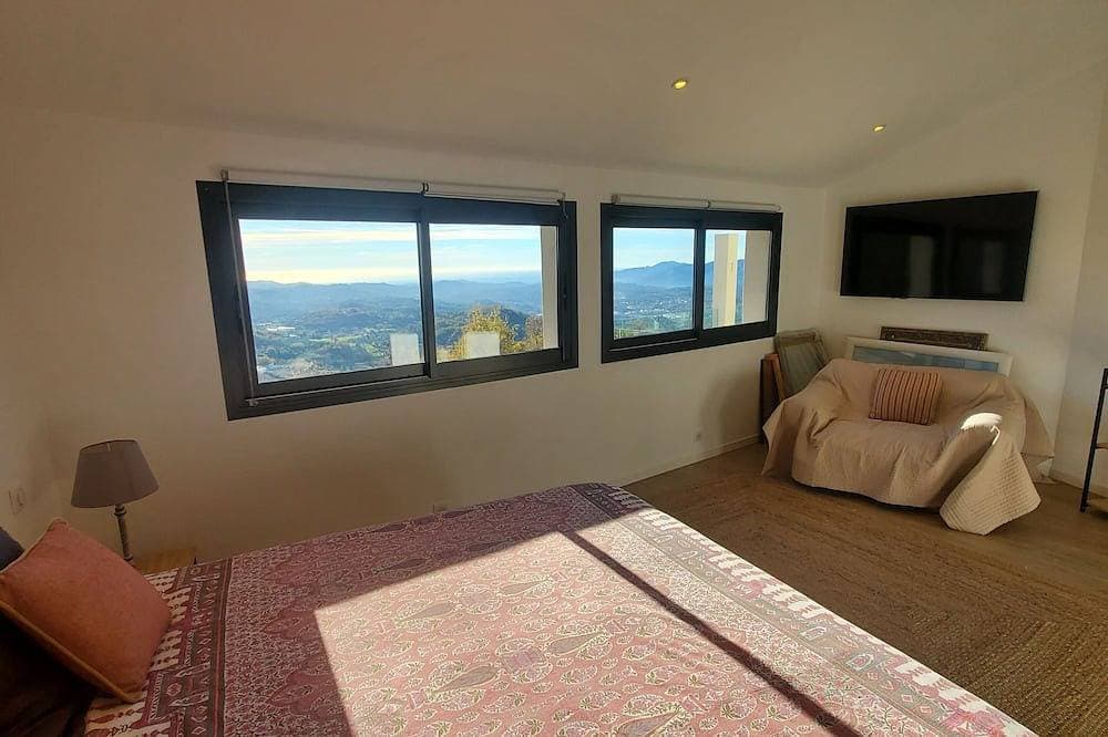 Foto 4 von 30: Villa mit beheiztem Pool, Panoramablick auf das Meer, ruhige Umgebung, 1 Hektar Land