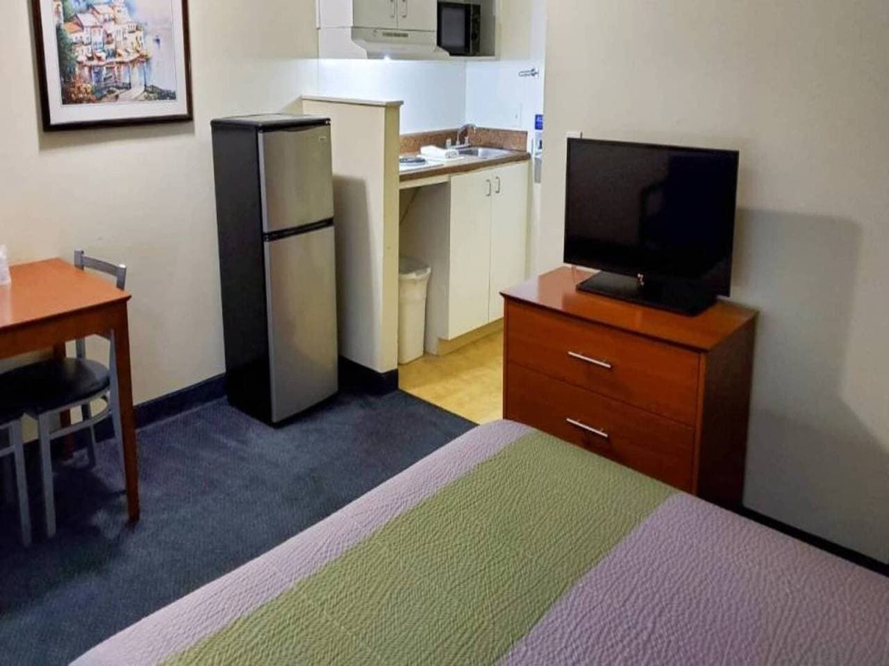 Foto 4 von 30: 1 Queensize-Bett | Nichtraucher, Küche