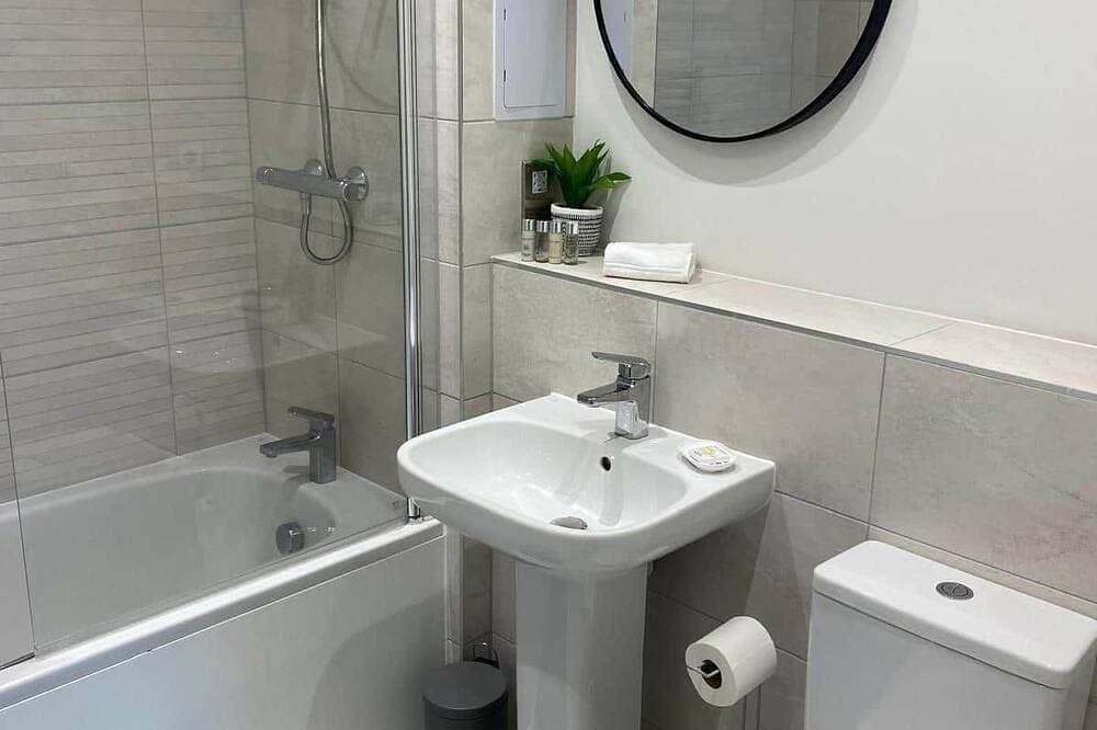 Foto 8 von 24: Staines ·Parking · 2 Bed · 2 Bath · Sleeps 5 · Lhr