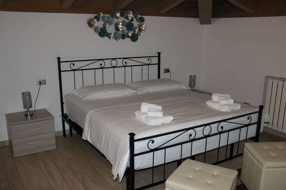 Foto 5 von 27: 3 bedroom apartment in colico piano