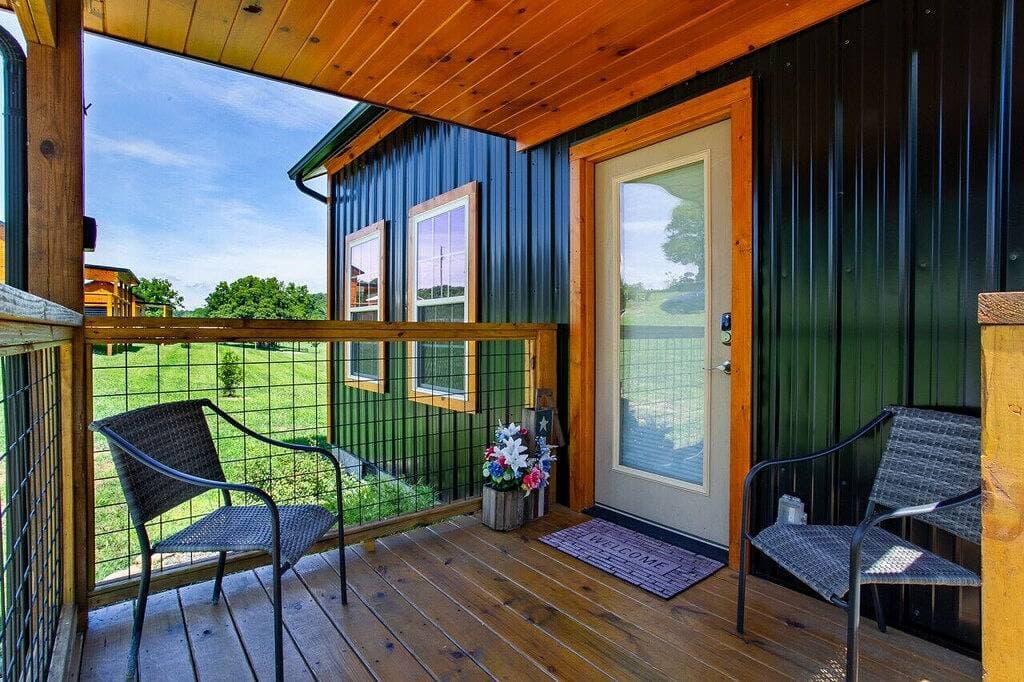 Foto 8 von 42: Sevierville Tiny Home w/ Hot Tub, Fire Pit & Grill
