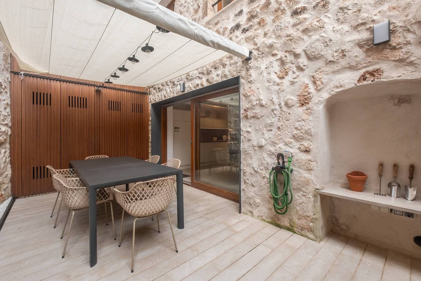 Foto 4 von 38: Ferienhaus 'Rectoria 8' mit Bergblick, WLAN und Klimaanlage