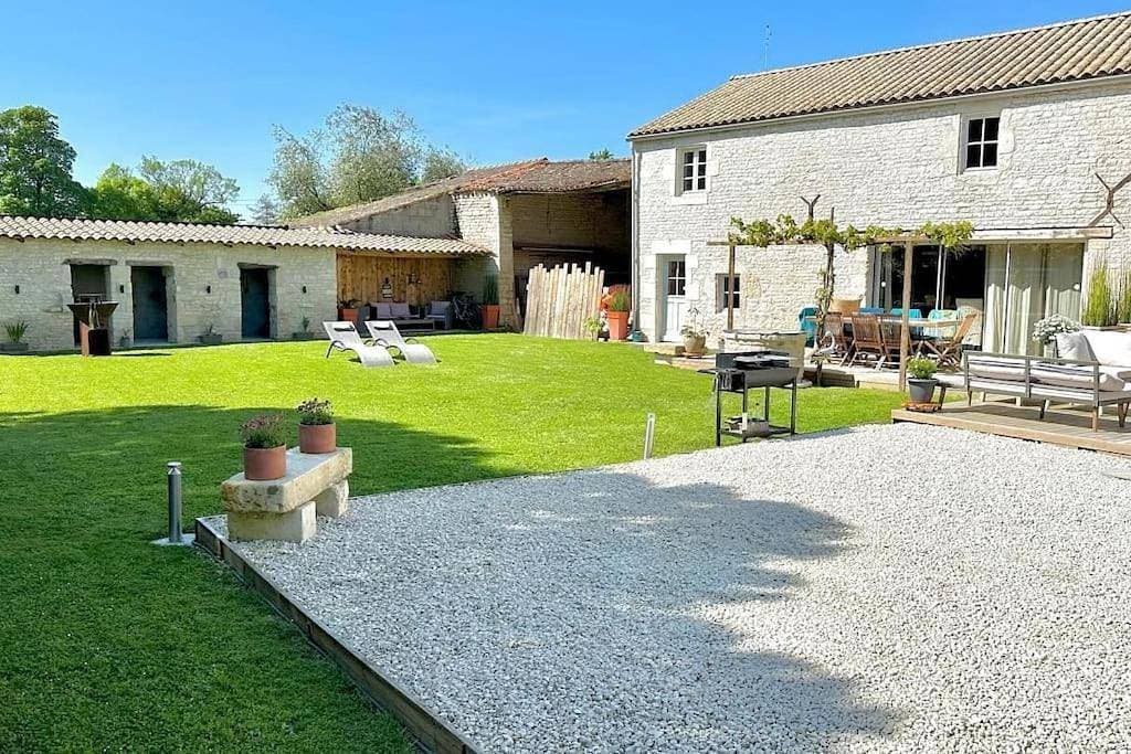 La Grange - Gîte insolite avec Spa dans une Ferme 1