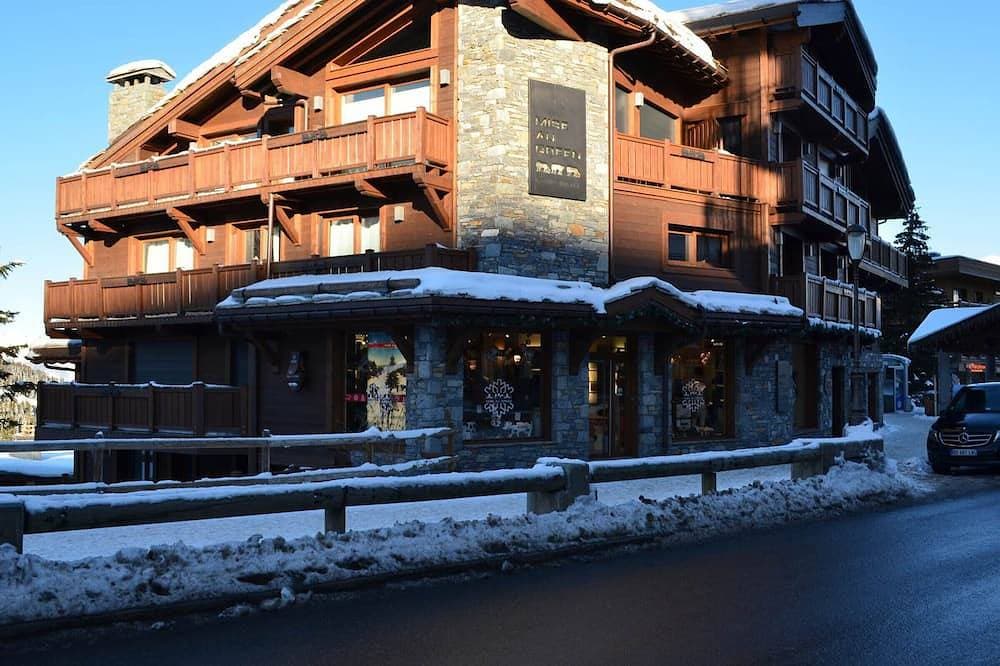 Foto 10 von 14: Gemütliche Wohnung in Courchevel mit großem Schlafzimmer und Parkplatz