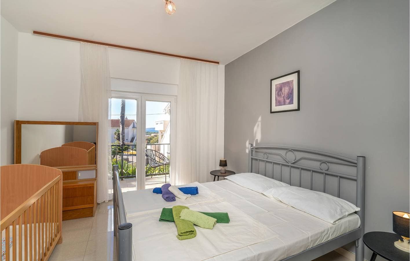 Foto 7 von 24: Gemütliches Apartment mit Pool, Terrasse & WiFi - nur 1,5km zum Strand