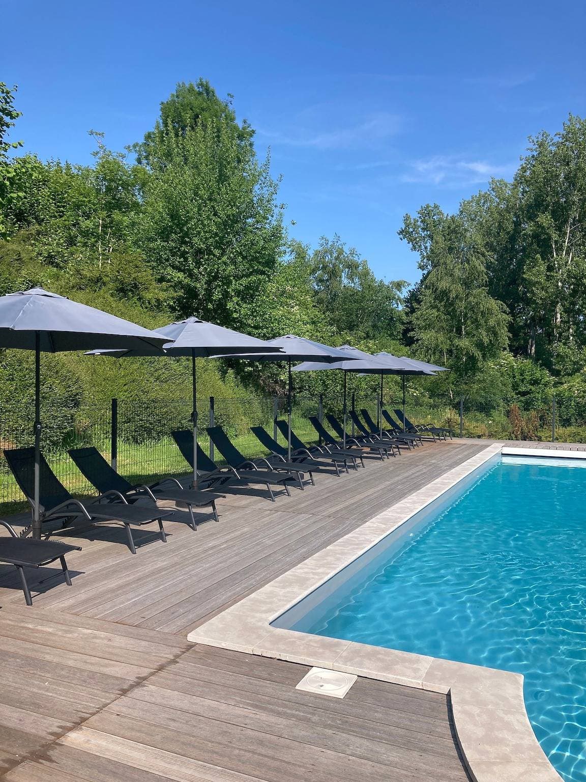 Foto 5 von 22: Chalet „Domaine de Guillaume“ für 5 Personen mit Pool, Terrasse und WLAN