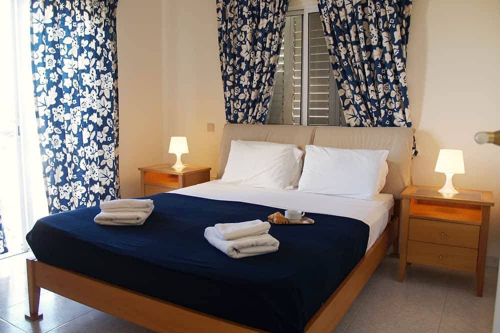 Foto 2 von 15: Villa Christina Bett Villa-BBQ-Free WIFI-Close Protaras Beach