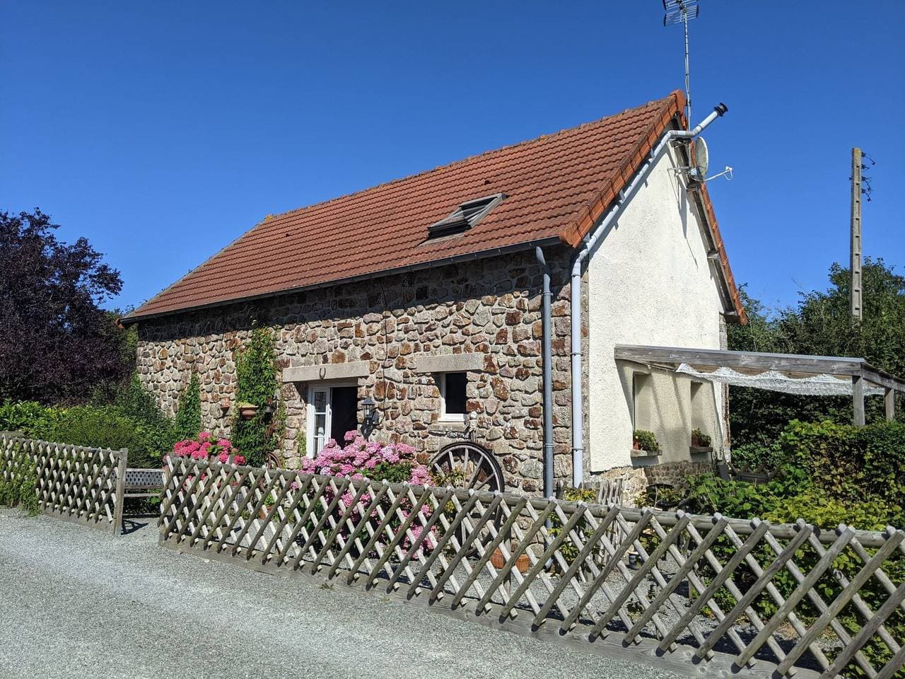 Estate "Le Pressoir" (Die Kelterei) 1
